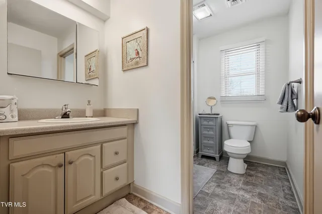 $175,000 | 1707 West Lakeview Drive, Unit 2, Johnson City, TN 37601