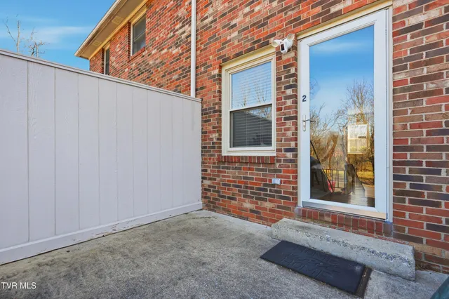 $175,000 | 1707 West Lakeview Drive, Unit 2, Johnson City, TN 37601