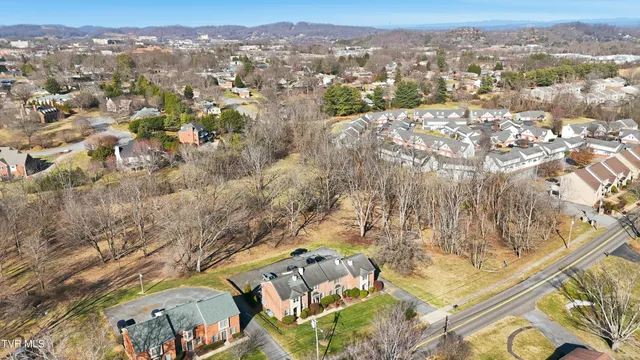 $175,000 | 1707 West Lakeview Drive, Unit 2, Johnson City, TN 37601