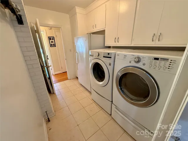 $438,500 | 7632 Rolling Hill Road, Charlotte, NC 28227