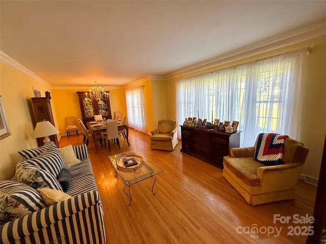 $438,500 | 7632 Rolling Hill Road, Charlotte, NC 28227