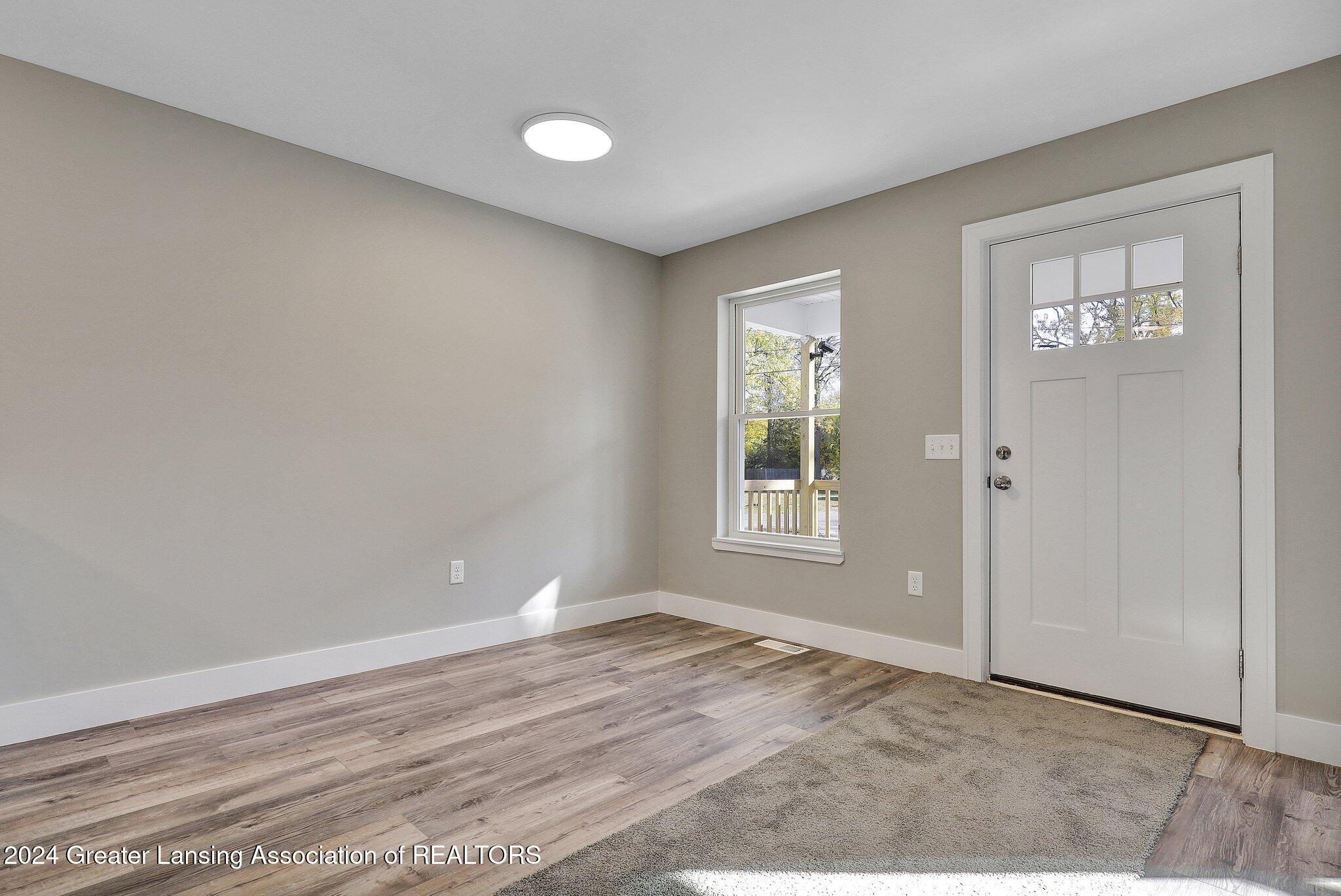 4917 Christiansen Road Lansing, MI 48910 - Photo 10 of 20 3.1