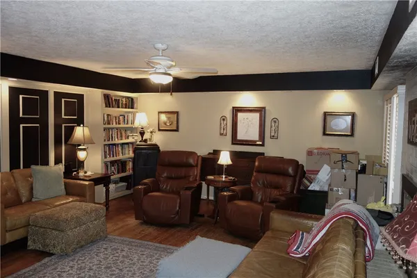 $327,000 | 2905 Broadmoor Drive, Bryan, TX 77802