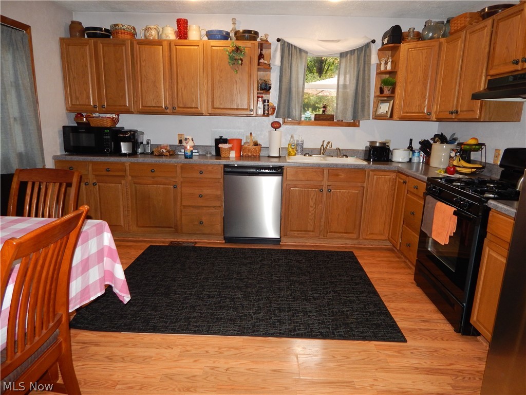7423 Cisco Road Petroleum, WV 26161 - Photo 18 of 35 Gallery Image 18