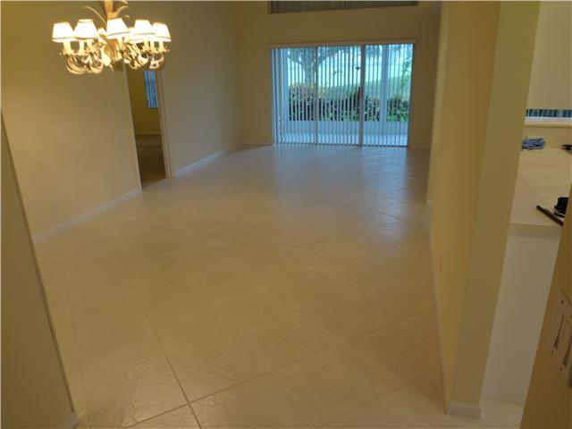 6589 Sun River Road Boynton Beach, FL 33437 - Photo 4 of 8 Additional Photo