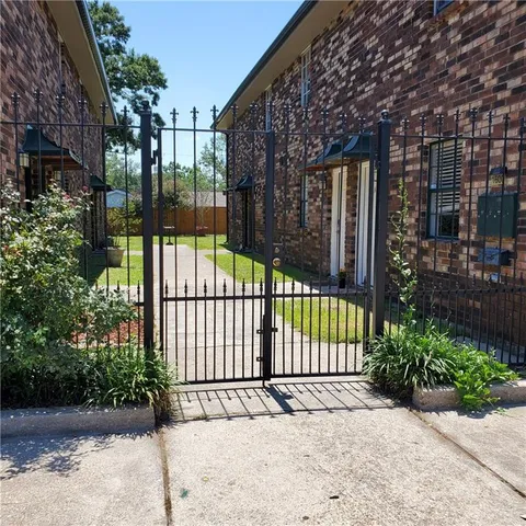$1,650 | 1536 Hickory Avenue, Harahan, LA 70123