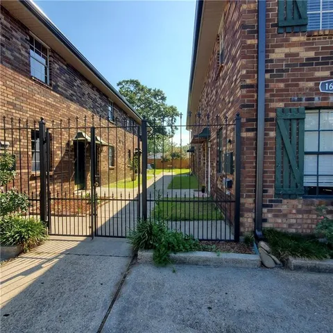 $1,650 | 1536 Hickory Avenue, Harahan, LA 70123