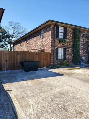 $1,650 | 1536 Hickory Avenue, Harahan, LA 70123