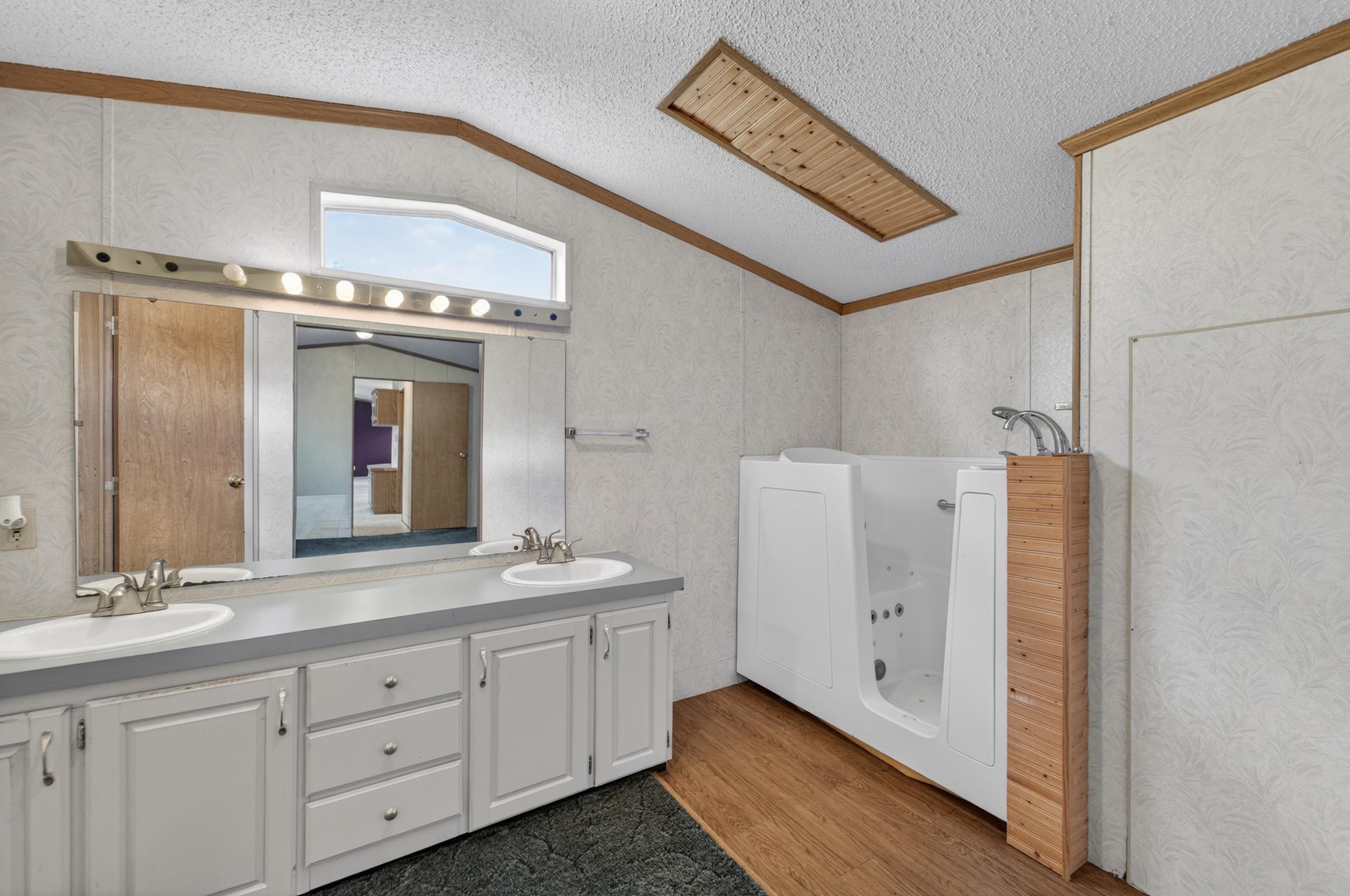 7110 Frenchtown Road Belleville, WI 53508 - Photo 22 of 34