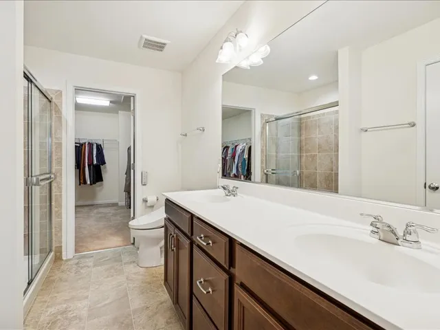 $440,000 | 964 Station Boulevard, Aurora, IL 60504