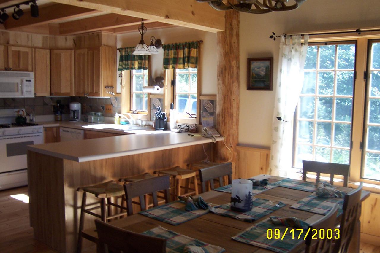 9 Cloud Road Slatyfork, WV 26291 - Photo 2 of 3 Dining Area