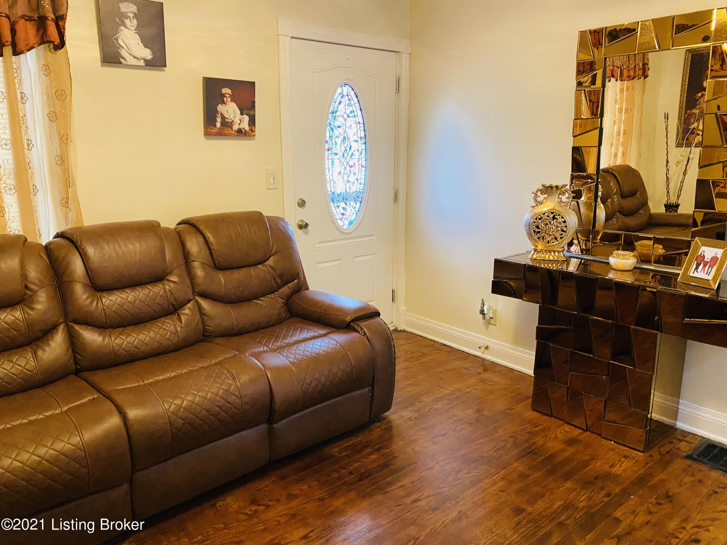3324 Farnsley Road Louisville, KY 40216 - Photo 55 of 56 LIVING ROOM