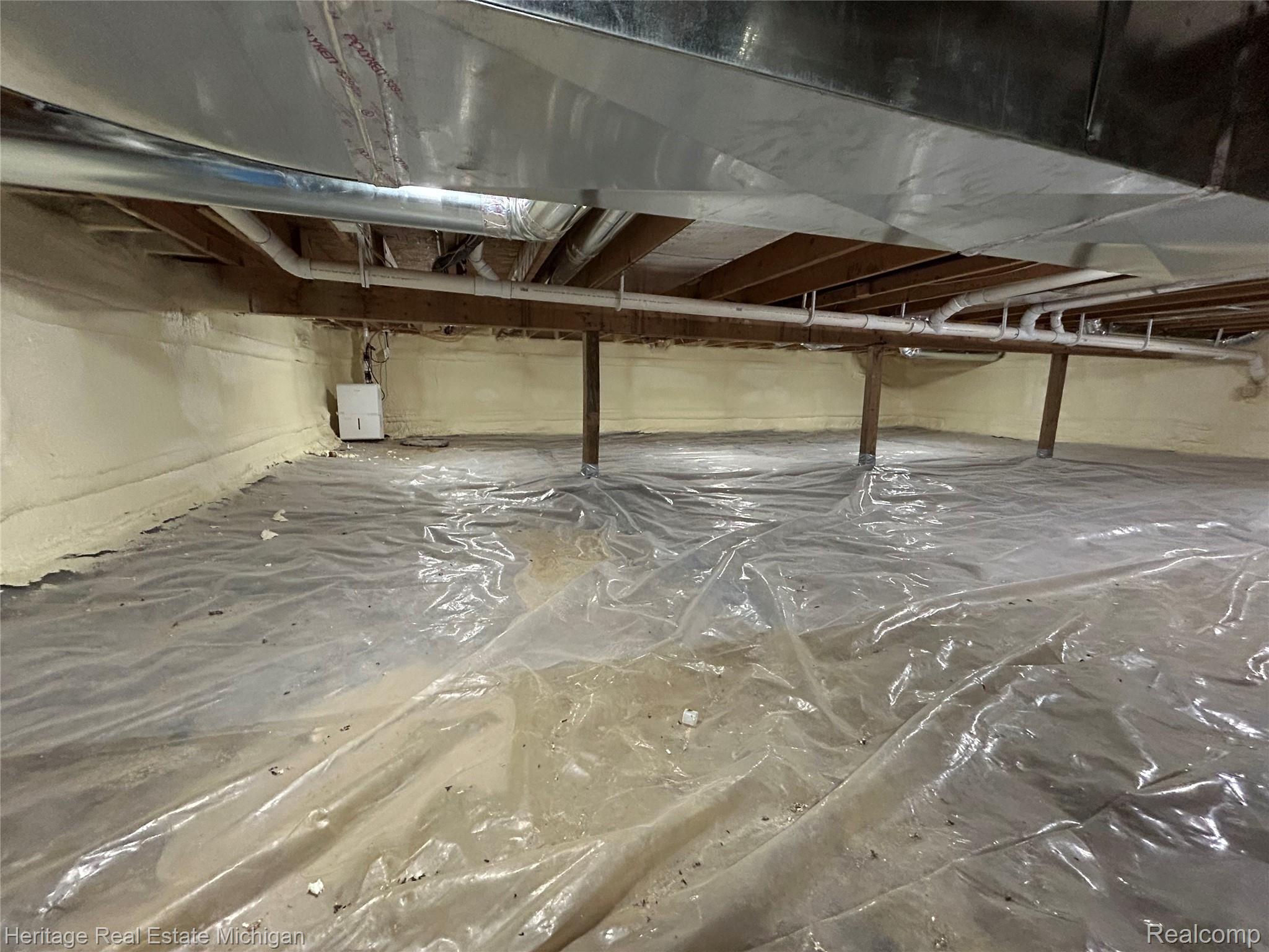 5835 Warner Road Fowlerville, MI 48836 - Photo 56 of 59 Inside crawl space