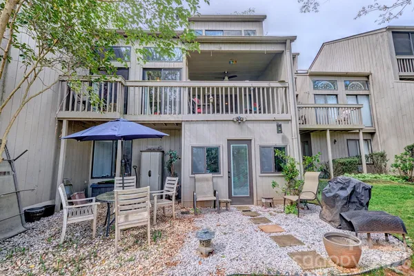 $410,000 | 134C Pine Grove Circle, Lake Wylie, SC 29710