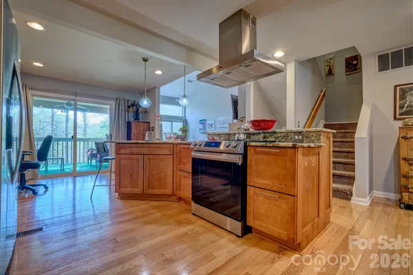 $410,000 | 134C Pine Grove Circle, Lake Wylie, SC 29710