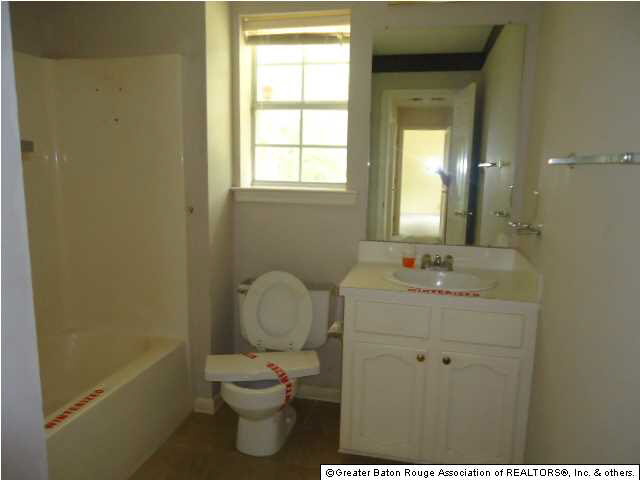 10402 Clearview Avenue Baton Rouge, LA 70811 - Photo 8 of 11