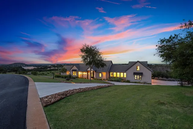 a view of an outdoor space with a garden