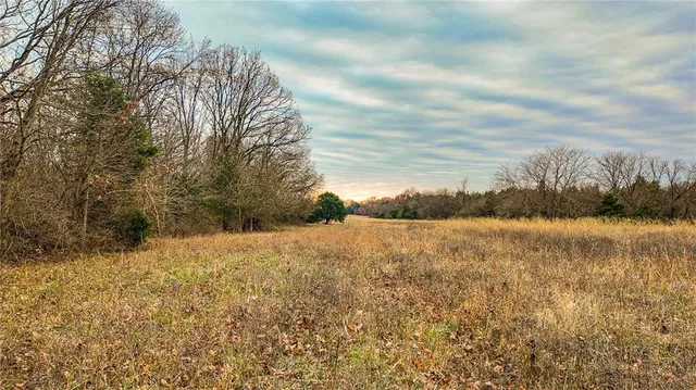 $1,200,000 | 9535 Northeast 681, Lowry City, MO 64763