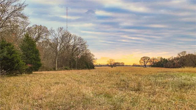 $1,200,000 | 9535 Northeast 681, Lowry City, MO 64763