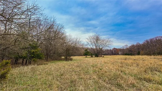 $1,200,000 | 9535 Northeast 681, Lowry City, MO 64763