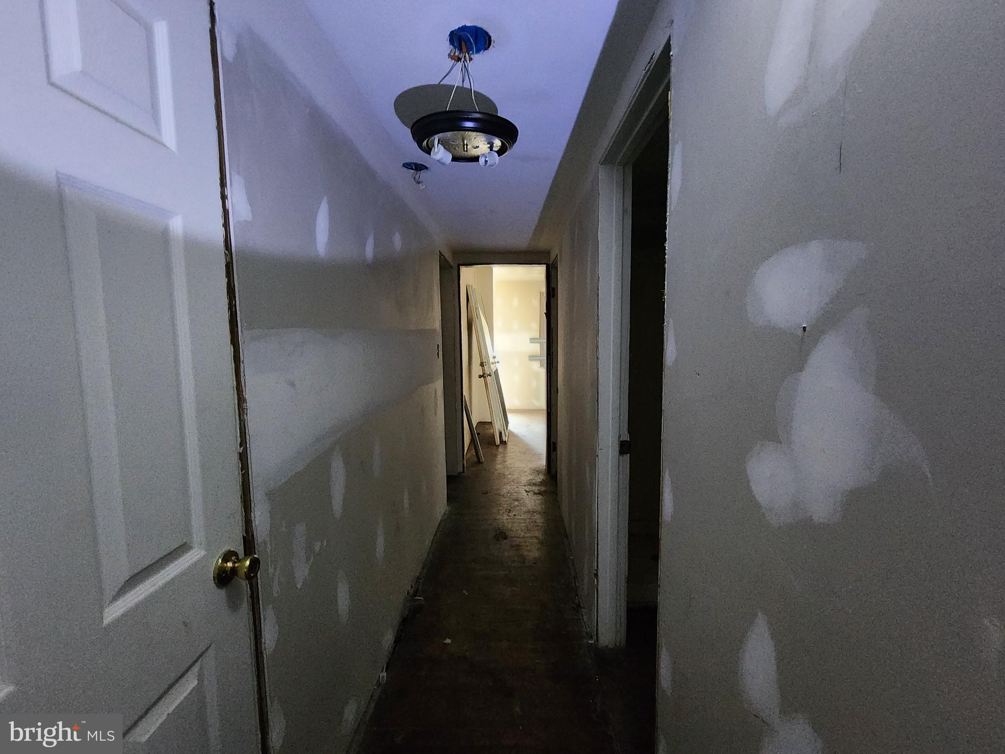 3425 6th Street Baltimore, MD 21225 - Photo 13 of 35 a view of hallway