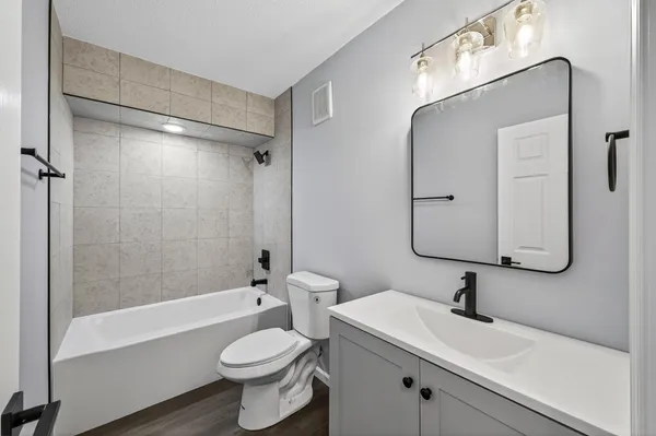 $549,000 | 725 Wilson Avenue, St. Paul, MN 55106