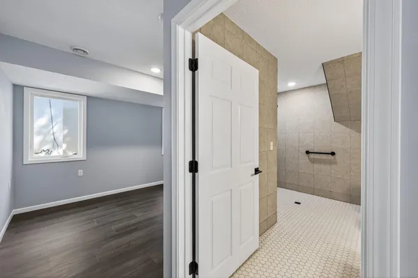 $549,000 | 725 Wilson Avenue, St. Paul, MN 55106