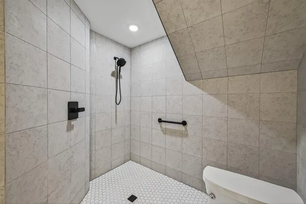 $549,000 | 725 Wilson Avenue, St. Paul, MN 55106