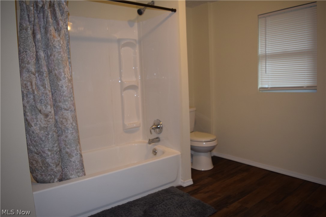 1950 Springfield Center Road Akron, OH 44312 - Photo 9 of 11