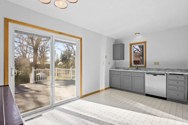 $160,000 | 227 1st Street Northwest, Elbow Lake, MN 56531