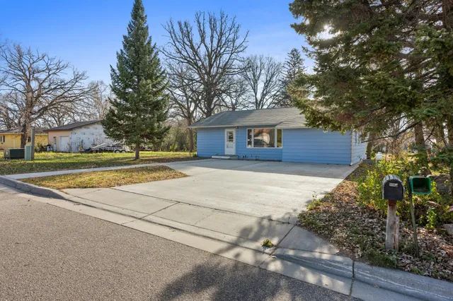 $160,000 | 227 1st Street Northwest, Elbow Lake, MN 56531