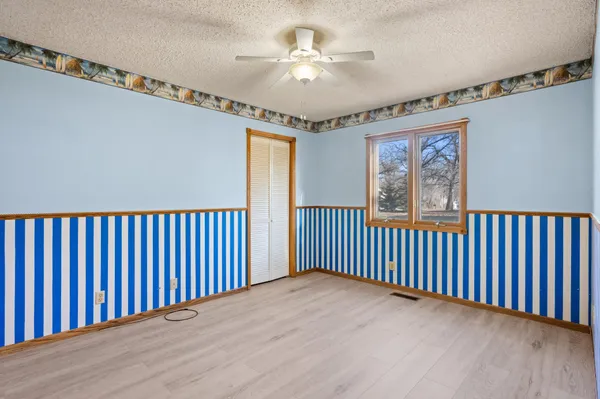 $160,000 | 227 1st Street Northwest, Elbow Lake, MN 56531