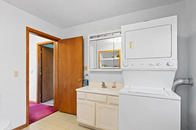 $160,000 | 227 1st Street Northwest, Elbow Lake, MN 56531