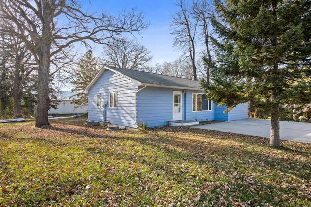 $160,000 | 227 1st Street Northwest, Elbow Lake, MN 56531