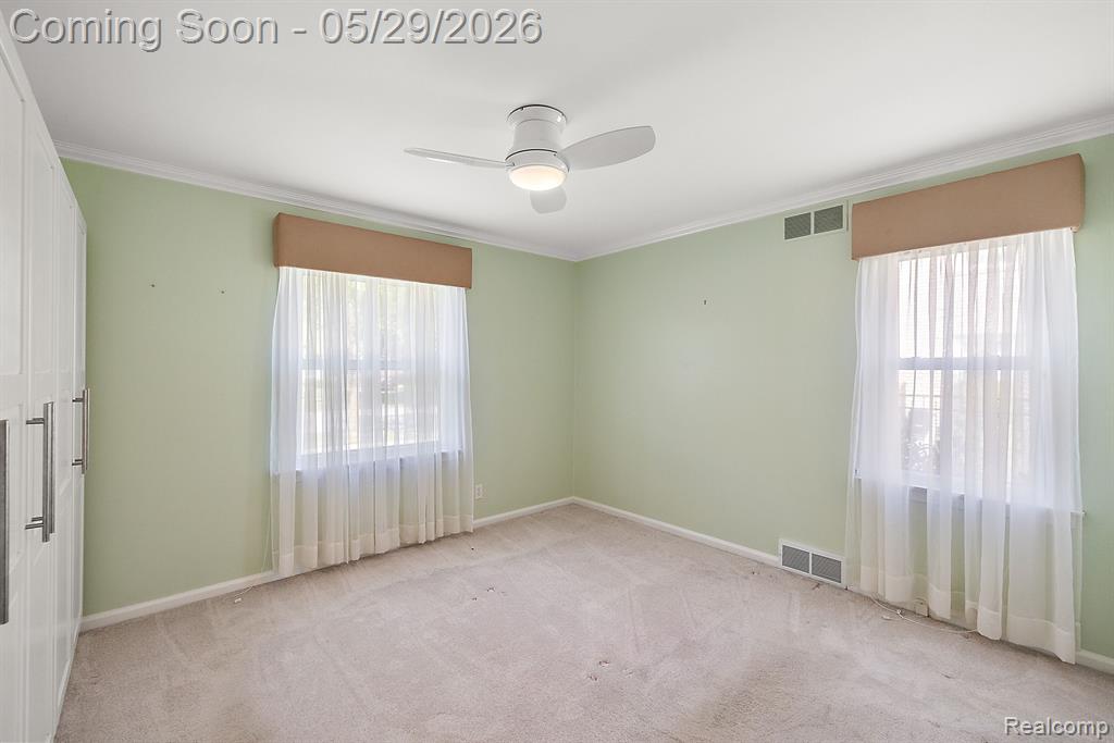 2546 Dorchester Road Birmingham, MI 48009 - Photo 9 of 48