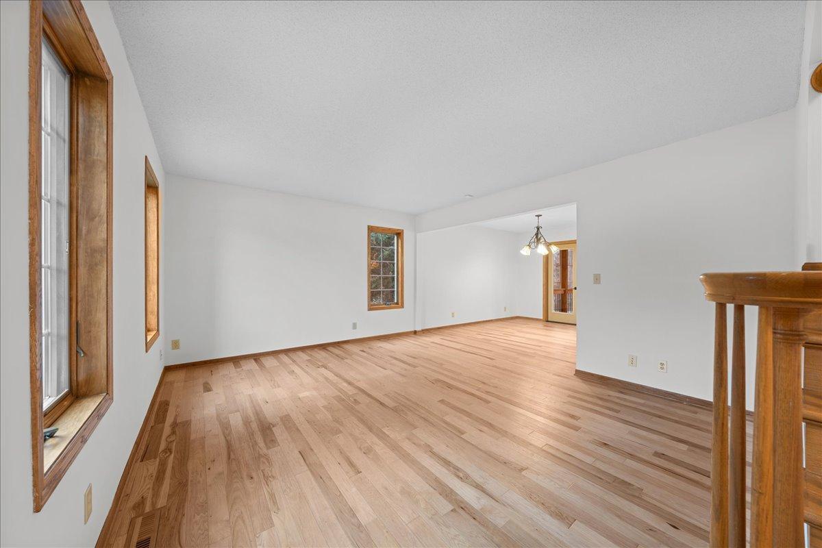 9130 Hidden Meadow Road Woodbury, MN 55125 - Photo 17 of 74