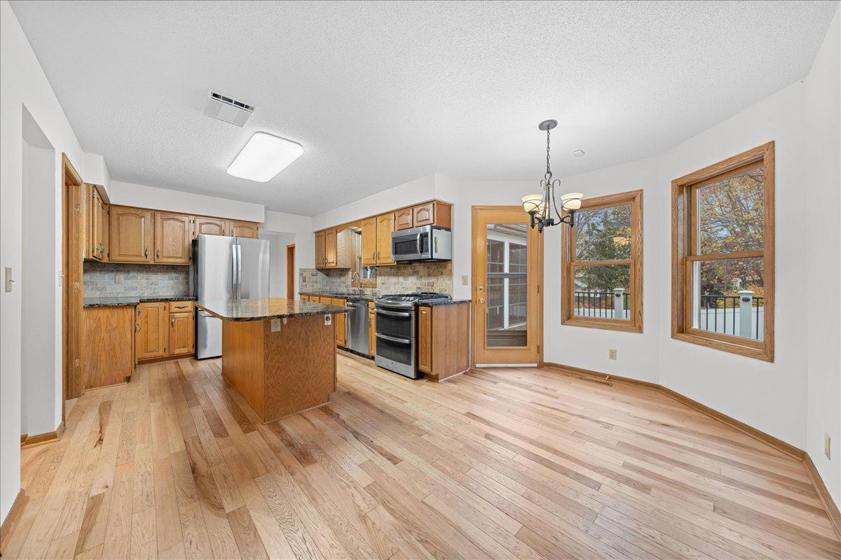 9130 Hidden Meadow Road Woodbury, MN 55125 - Photo 28 of 74