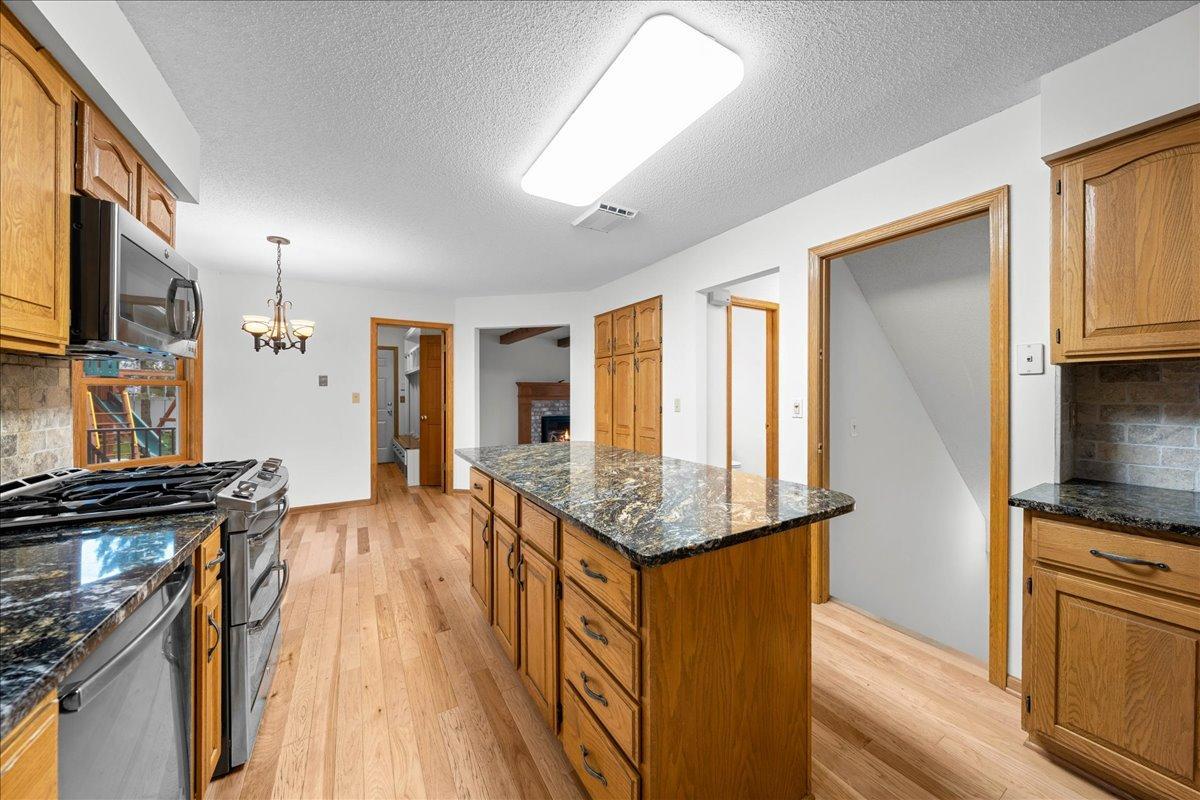 9130 Hidden Meadow Road Woodbury, MN 55125 - Photo 32 of 74