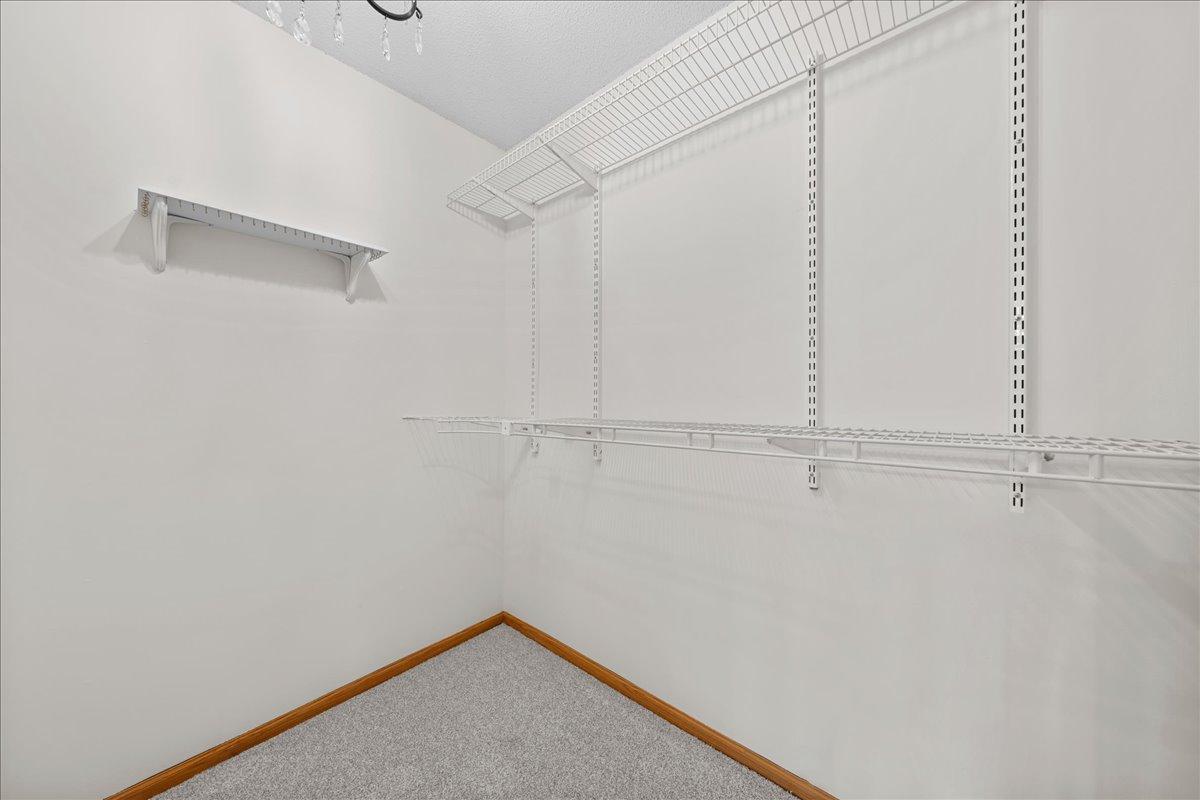 9130 Hidden Meadow Road Woodbury, MN 55125 - Photo 44 of 74