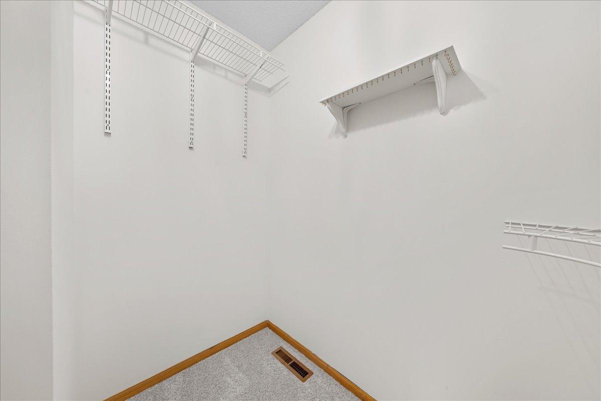 9130 Hidden Meadow Road Woodbury, MN 55125 - Photo 45 of 74