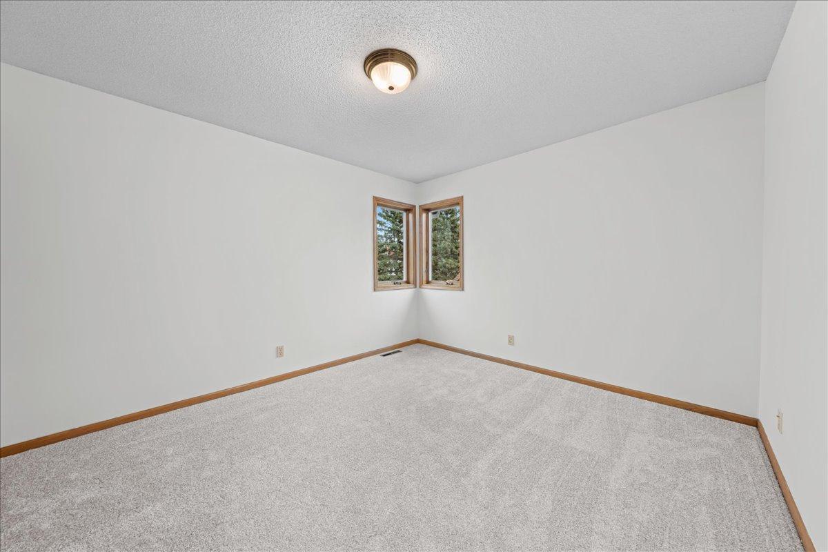 9130 Hidden Meadow Road Woodbury, MN 55125 - Photo 54 of 74