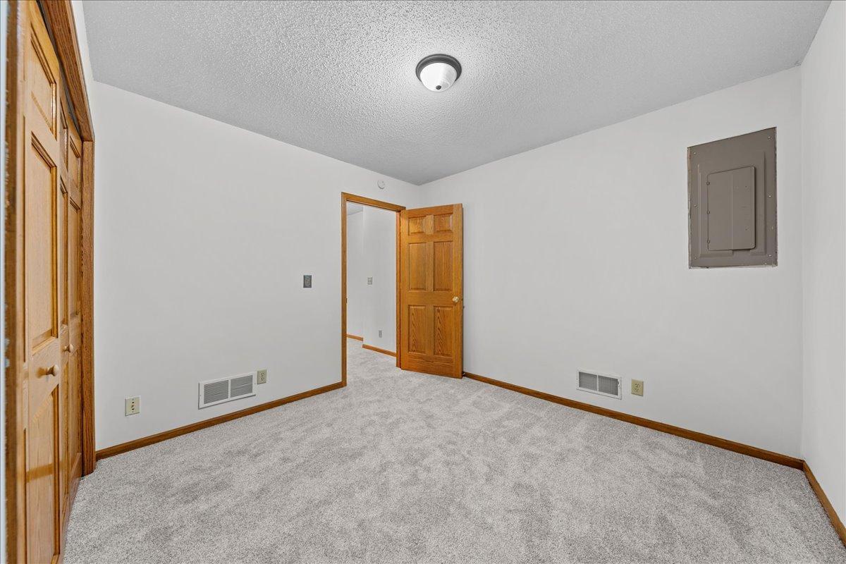 9130 Hidden Meadow Road Woodbury, MN 55125 - Photo 59 of 74