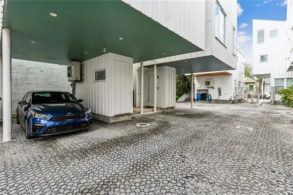 $330,000 | 455 9th Street, Unit B, New Orleans, LA 70115
