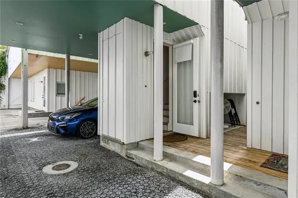 $330,000 | 455 9th Street, Unit B, New Orleans, LA 70115