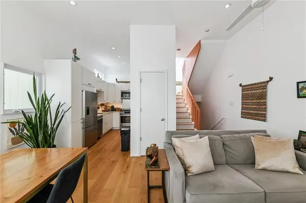 $330,000 | 455 9th Street, Unit B, New Orleans, LA 70115