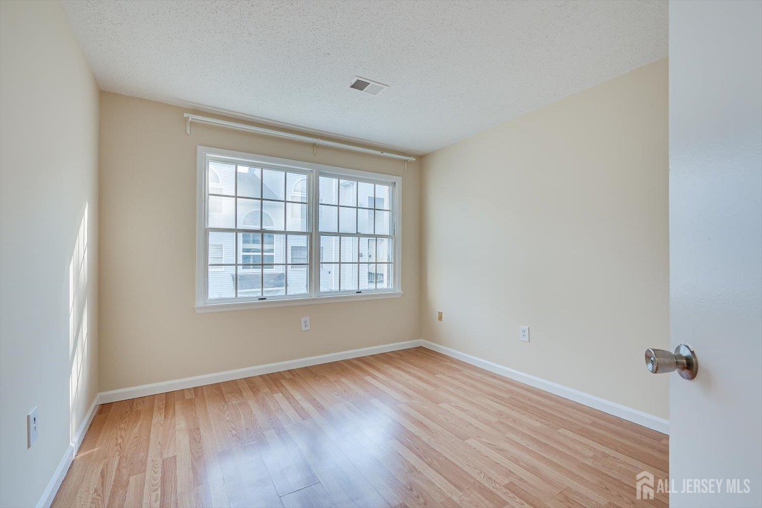 525 Edpas Road New Brunswick, NJ 08901 - Photo 18 of 39