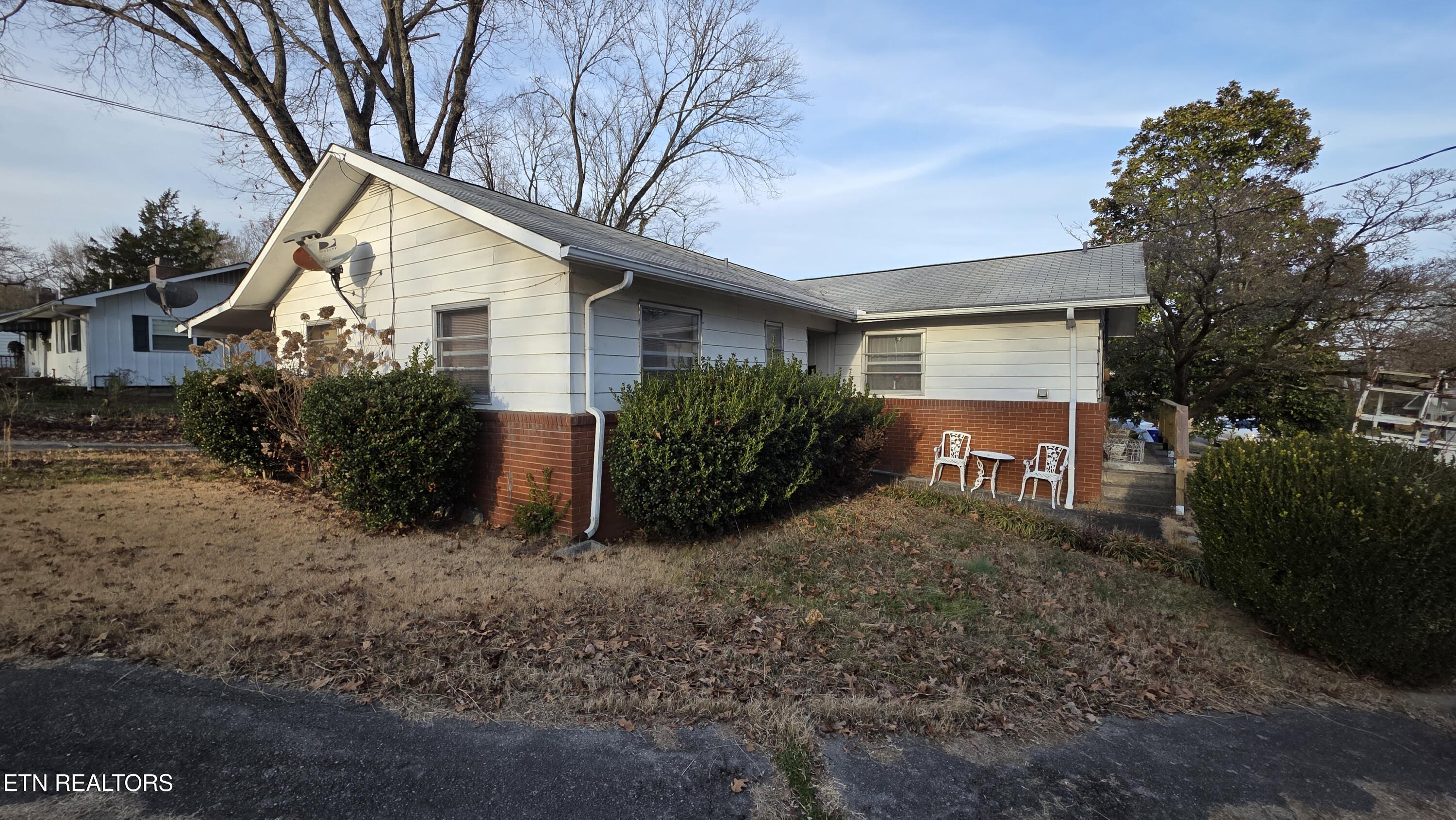 109 Thornton Road Oak Ridge, TN 37830 - Photo 2 of 28 1000006433