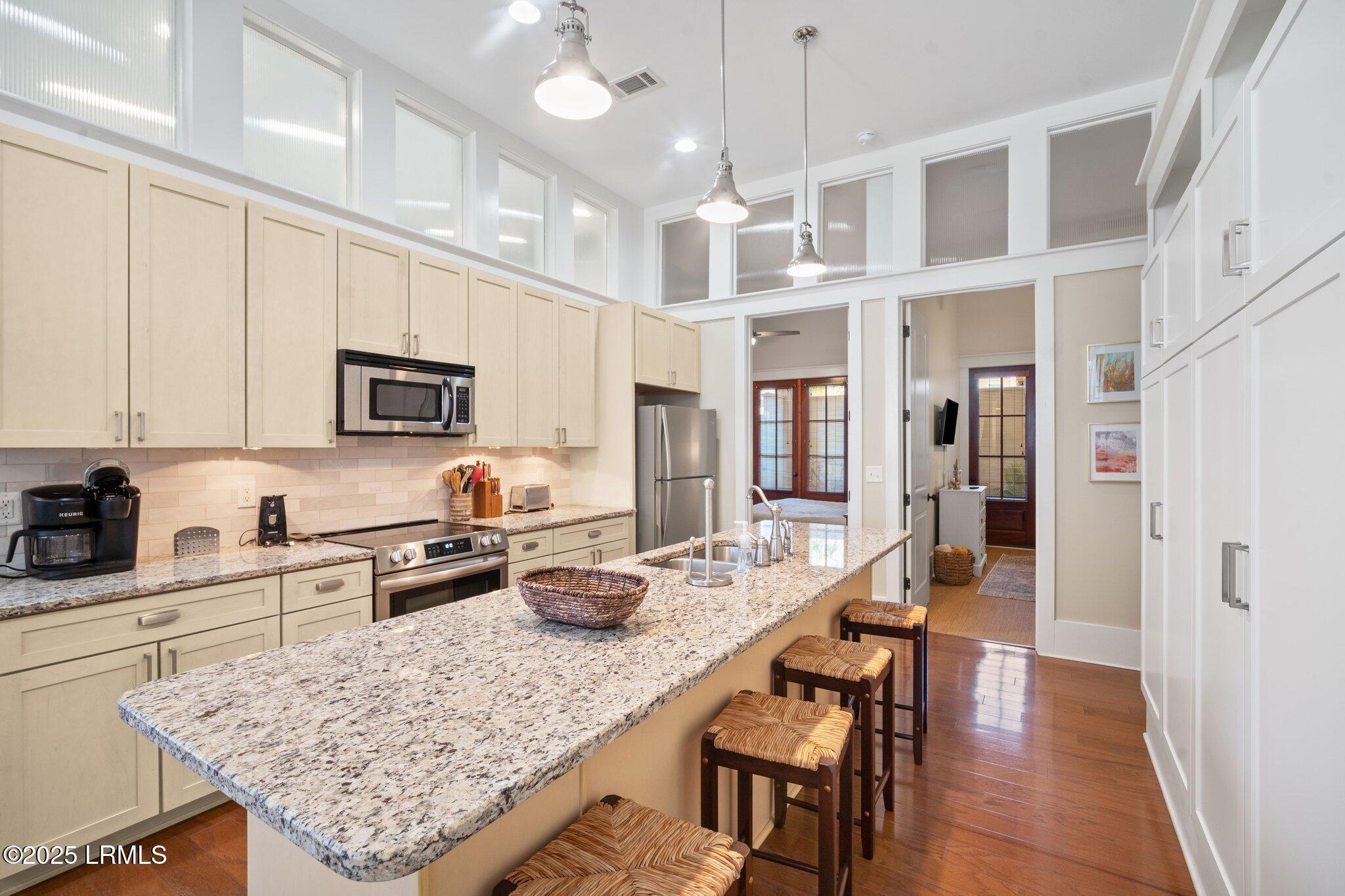 2 Abbey Row, Unit 1A Beaufort, SC 29906 - Photo 10 of 26 9-web-or-mls-DSC03178