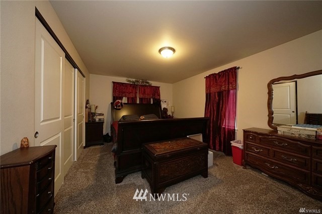 1375 North View Road Oak Harbor, WA 98277 - Photo 12 of 24 Gallery Image 12