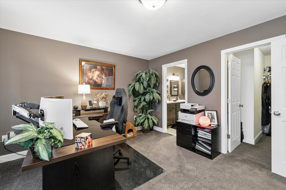 18 Crawford Lane Hooksett, NH 03106 - Photo 26 of 44